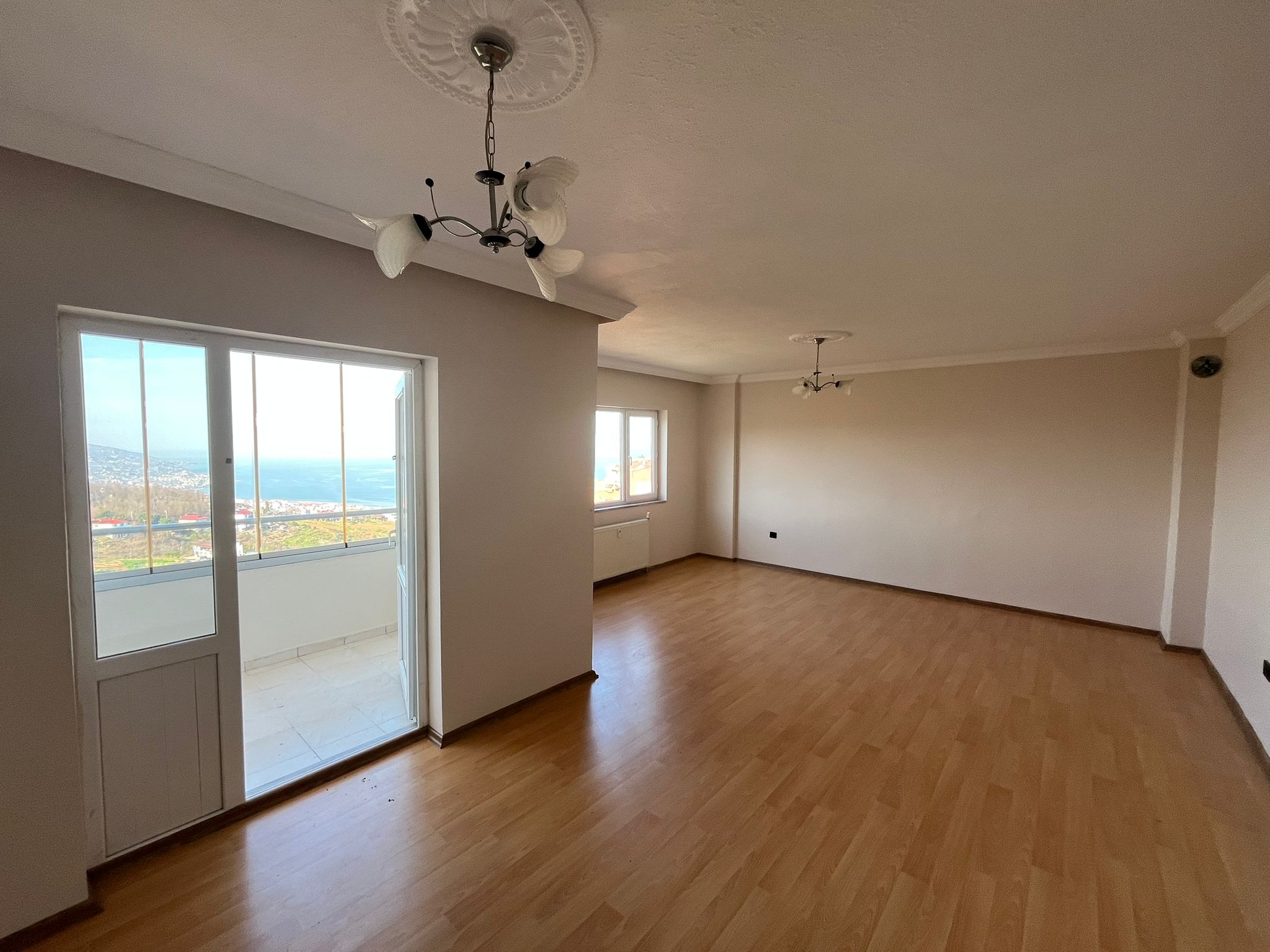 MABEL GAYRİMENKUL YILDIZLI TOKİ'DE 3+1 KİRALIK DAİRE